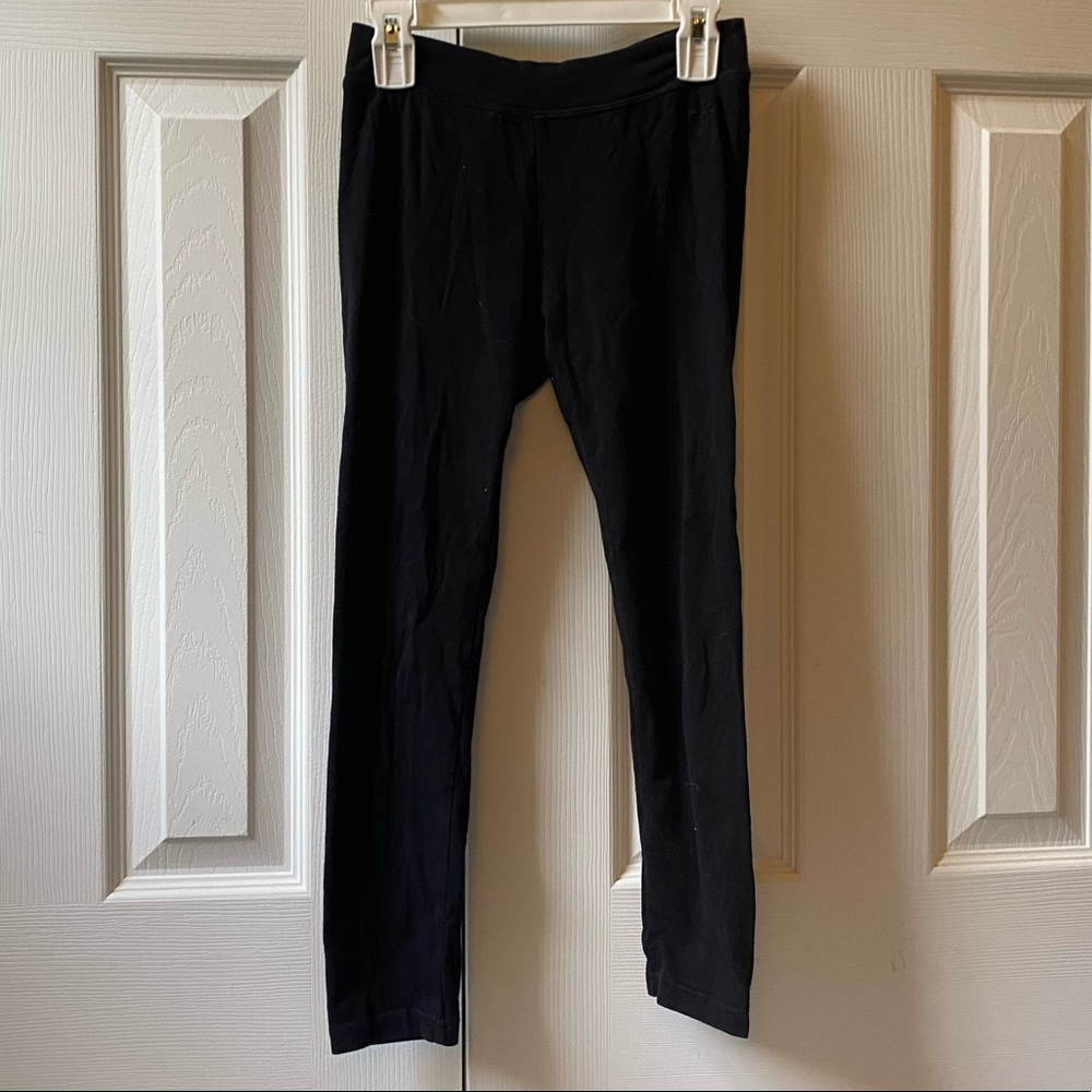 Black leggings